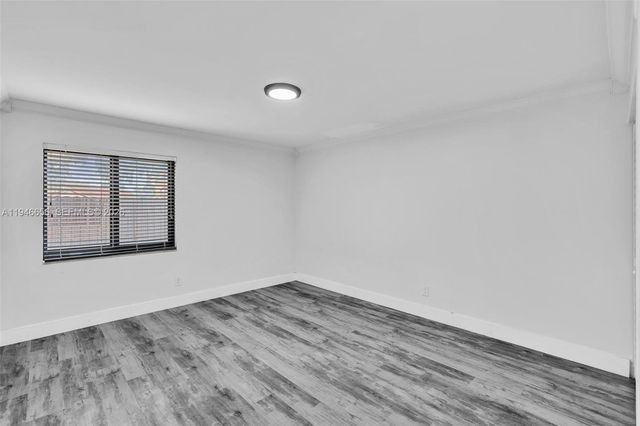 17532 NW 61st Ct N, Hialeah, FL 33015