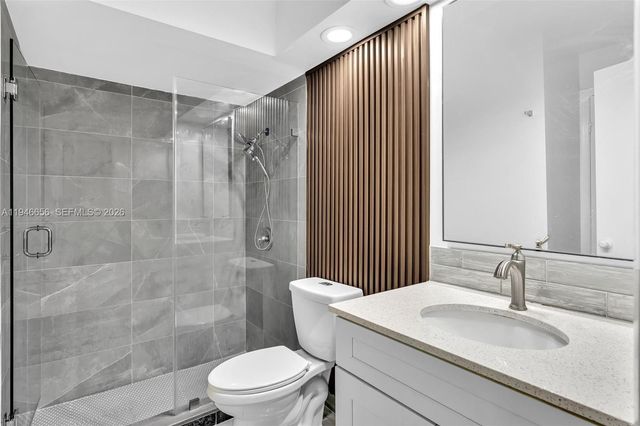 17532 NW 61st Ct N, Hialeah, FL 33015