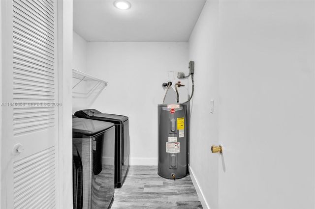 17532 NW 61st Ct N, Hialeah, FL 33015