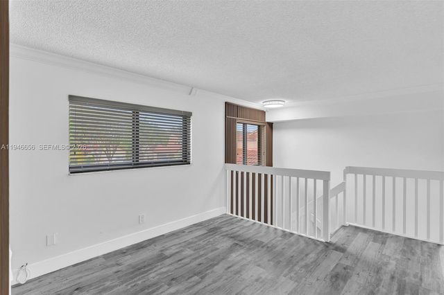 17532 NW 61st Ct N, Hialeah, FL 33015