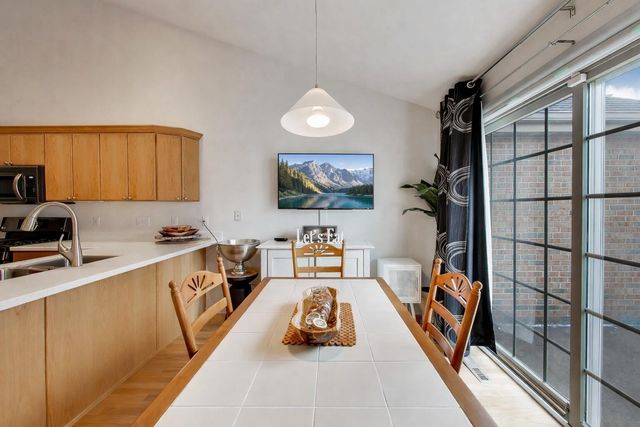 1734 Windfield Drive, Munster, IN 46321