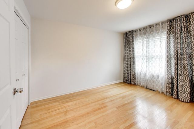 1734 Windfield Drive, Munster, IN 46321