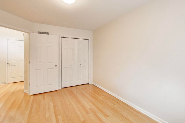 1734 Windfield Drive, Munster, IN 46321