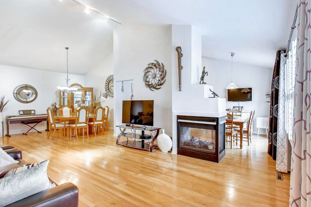 1734 Windfield Drive, Munster, IN 46321