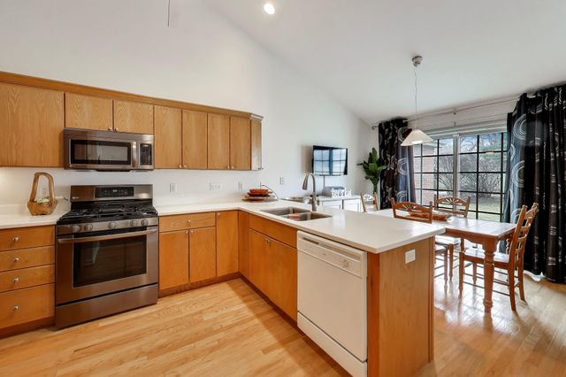 1734 Windfield Drive, Munster, IN 46321