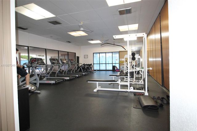20379 W Country Club Drive 2237, Aventura, FL 33180
