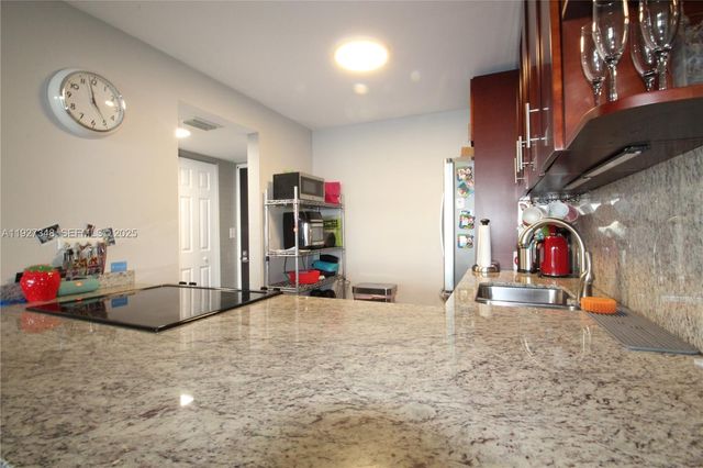 20379 W Country Club Drive 2237, Aventura, FL 33180