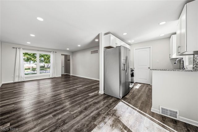 913 Glenside Road, South Euclid, OH 44121