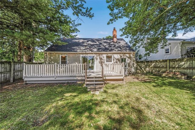 913 Glenside Road, South Euclid, OH 44121