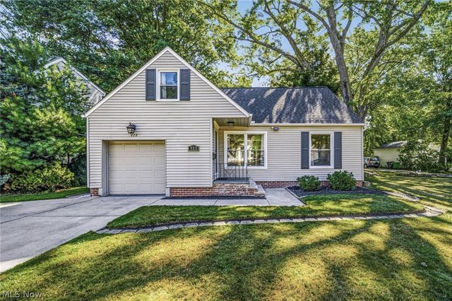 913 Glenside Road, South Euclid, OH 44121