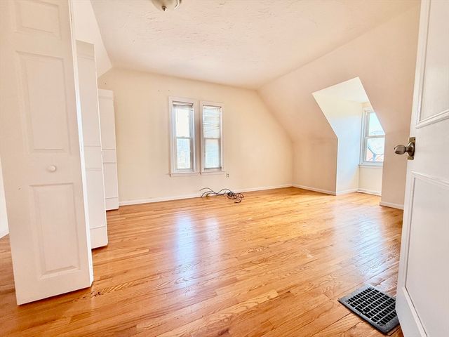 81 South St 81, Quincy, MA 02169