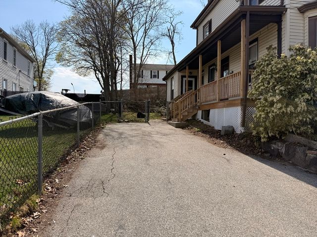 81 South St 81, Quincy, MA 02169