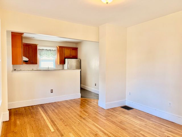81 South St 81, Quincy, MA 02169