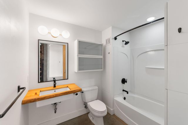 718 Washington Avenue N 502, Minneapolis, MN 55401