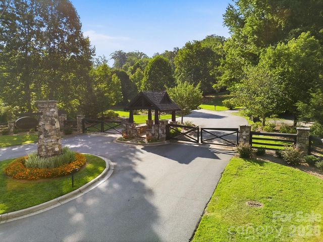 00 Ragans Pointe Pointe 58, Columbus, NC 28722