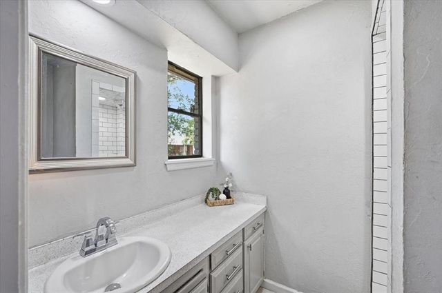 1120 NW 104th Terrace, Oklahoma City, OK 73114
