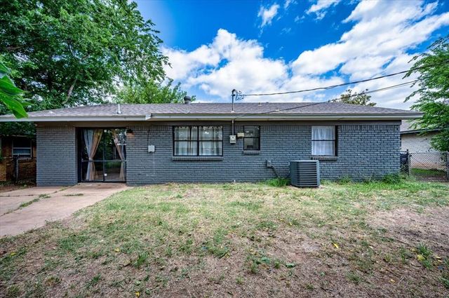1120 NW 104th Terrace, Oklahoma City, OK 73114
