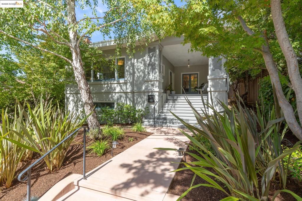155 Arbor Dr, Piedmont, CA 94610