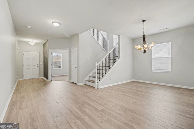 6858 Pierless Avenue, Sugar Hill, GA 30518