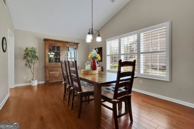 8720 Meadow Glen Court, Gainesville, GA 30506