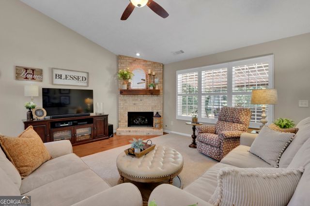 8720 Meadow Glen Court, Gainesville, GA 30506