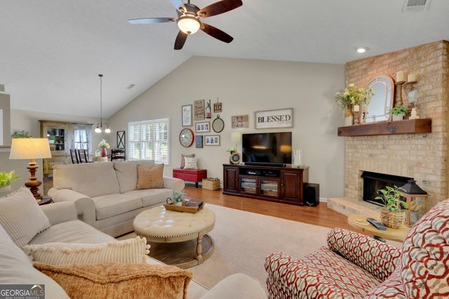 8720 Meadow Glen Court, Gainesville, GA 30506