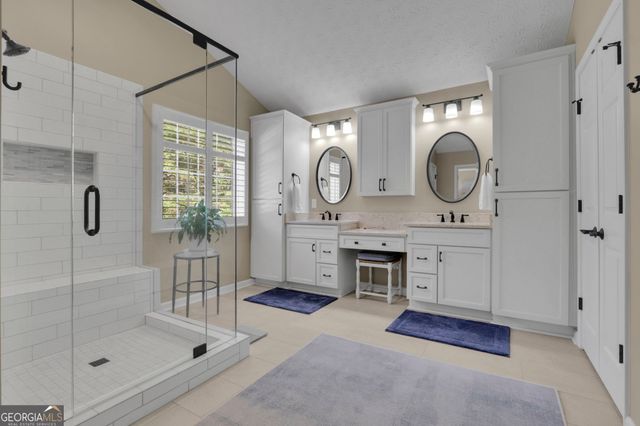 8720 Meadow Glen Court, Gainesville, GA 30506