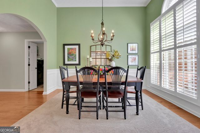 8720 Meadow Glen Court, Gainesville, GA 30506