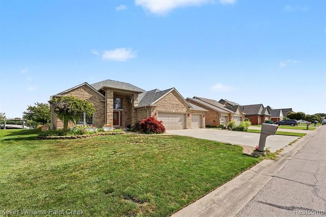 10404 Saint John Drive, Algonac, MI 48001