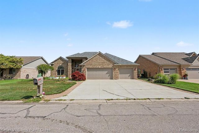 10404 Saint John Drive, Algonac, MI 48001