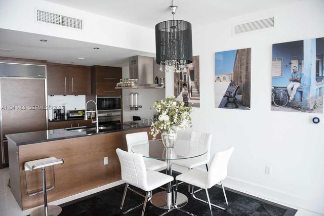 495 Brickell Ave 3805, Miami, FL 33131