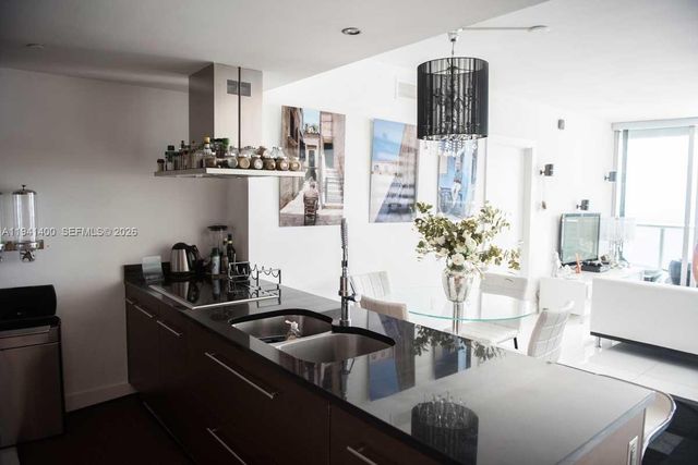 495 Brickell Ave 3805, Miami, FL 33131