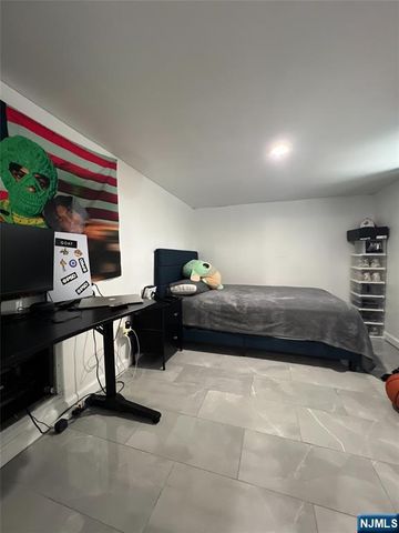 493 River Drive, Elmwood Park, NJ 07407