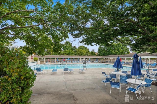124 Concordia Circle H, Monroe, NJ 08831