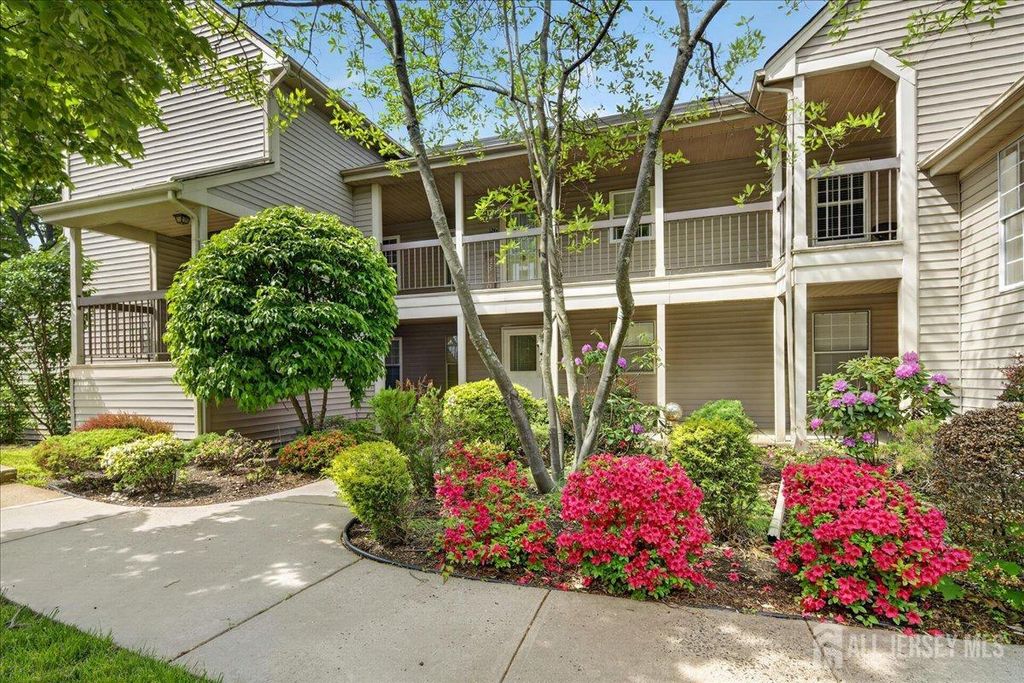 124 Concordia Circle H, Monroe, NJ 08831