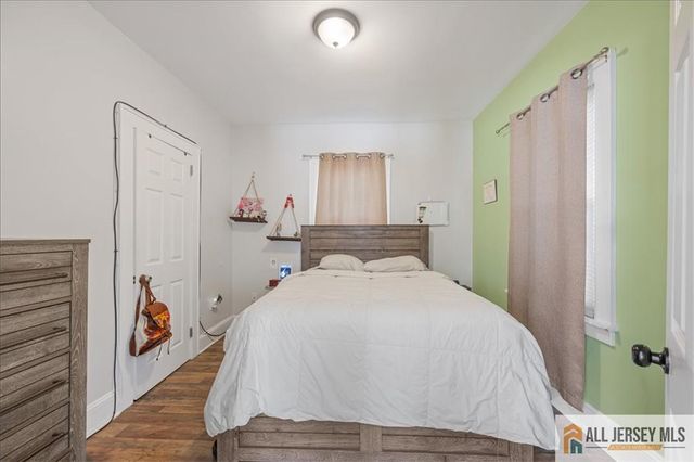 8 Center Street, South River, NJ 08882