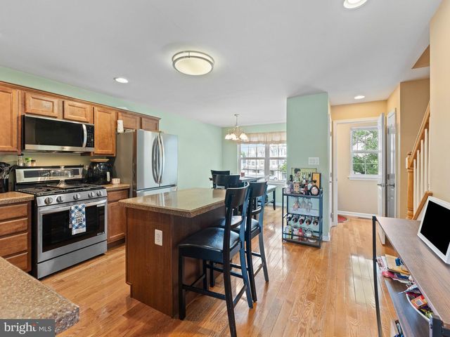 14 LUMBER LN, Mount Ephraim, NJ 08059