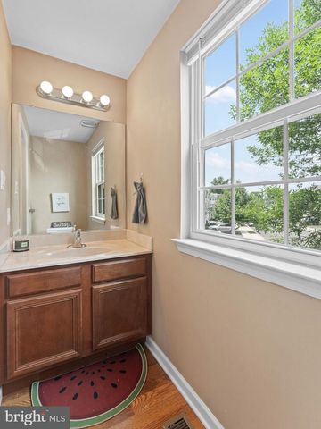 14 LUMBER LN, Mount Ephraim, NJ 08059