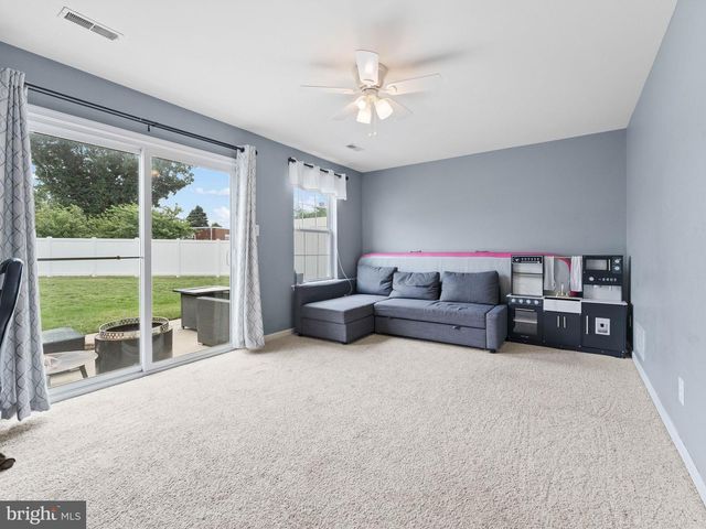 14 LUMBER LN, Mount Ephraim, NJ 08059