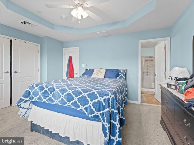 14 LUMBER LN, Mount Ephraim, NJ 08059