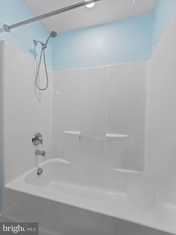 14 LUMBER LN, Mount Ephraim, NJ 08059
