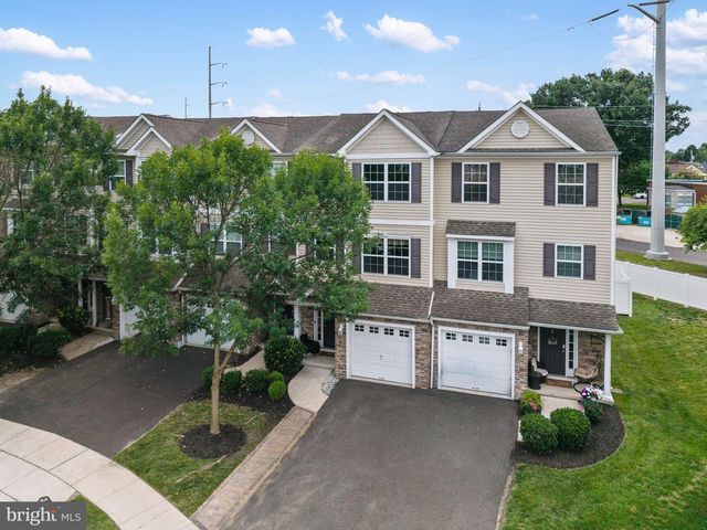 14 LUMBER LN, Mount Ephraim, NJ 08059