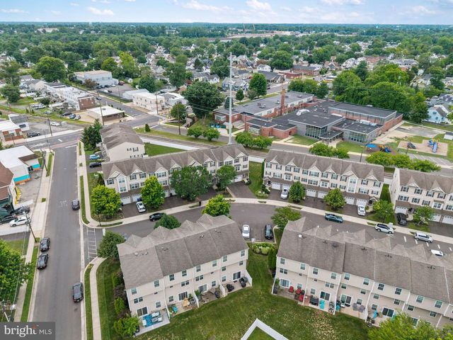 14 LUMBER LN, Mount Ephraim, NJ 08059