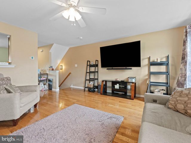 14 LUMBER LN, Mount Ephraim, NJ 08059