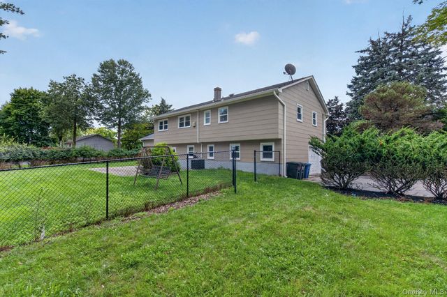 123 Lester Drive, Tappan, NY 10983