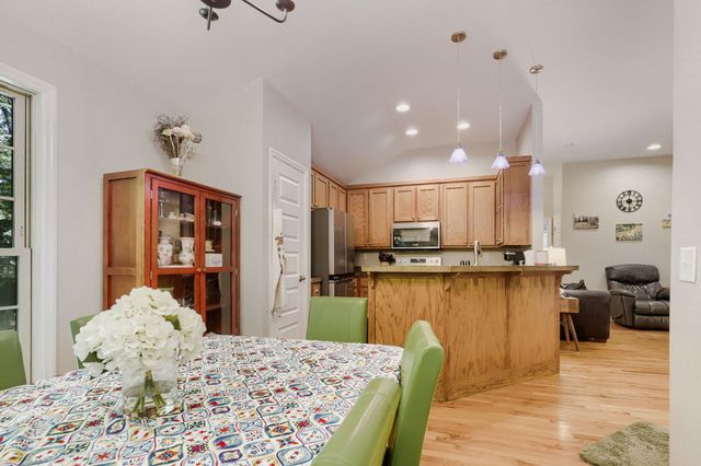 60 Lightning Bug Ln, Sewanee, TN 37375