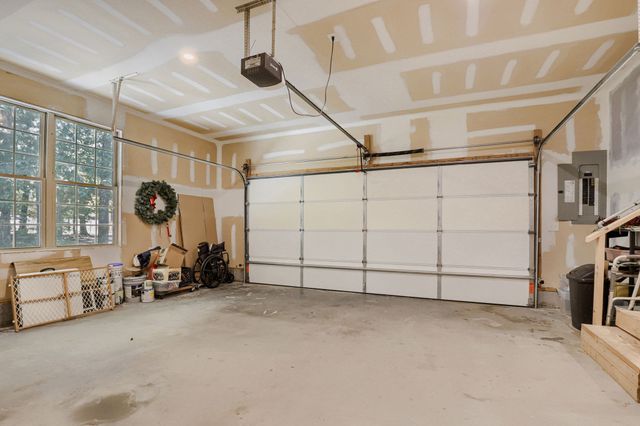 60 Lightning Bug Ln, Sewanee, TN 37375