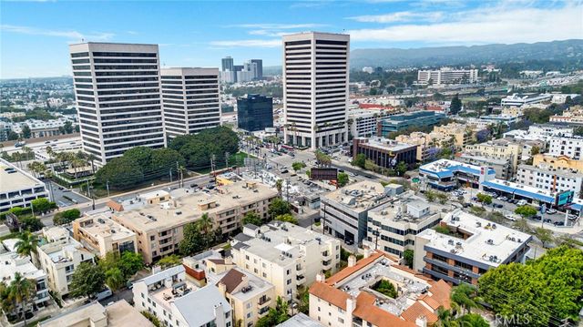 1726 S Bentley Avenue PH3, Los Angeles, CA 90025