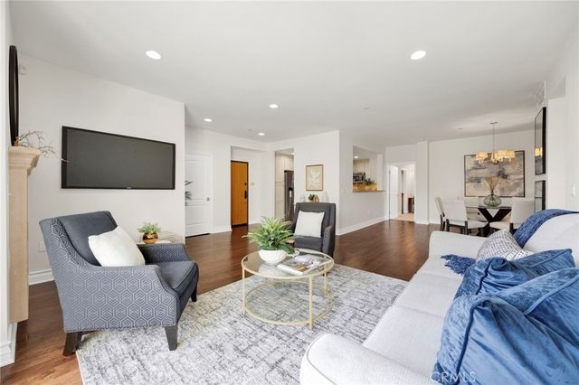 1726 S Bentley Avenue PH3, Los Angeles, CA 90025