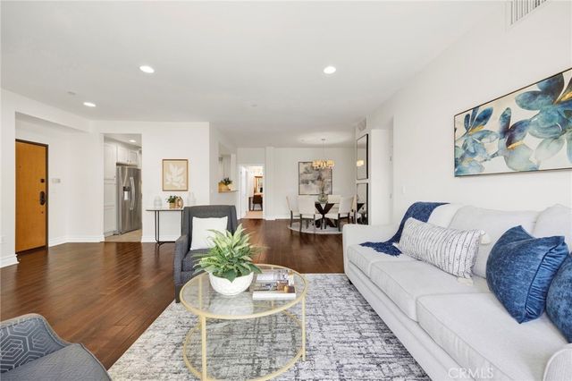 1726 S Bentley Avenue PH3, Los Angeles, CA 90025